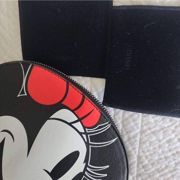 Disney x house of sillage cosmetic bag - Picture 2 of 9